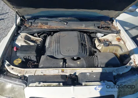 2009 Chrysler 300C Hemi from USA, damaged, VIN 2C3KA63T69H587784